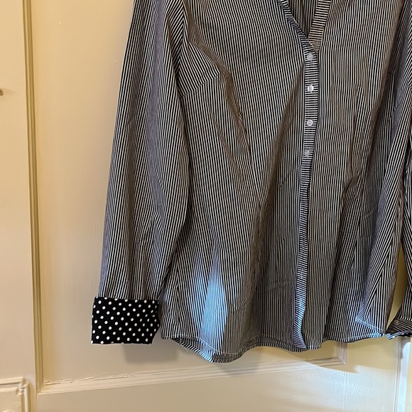 Button down - Picture 2 of 2
